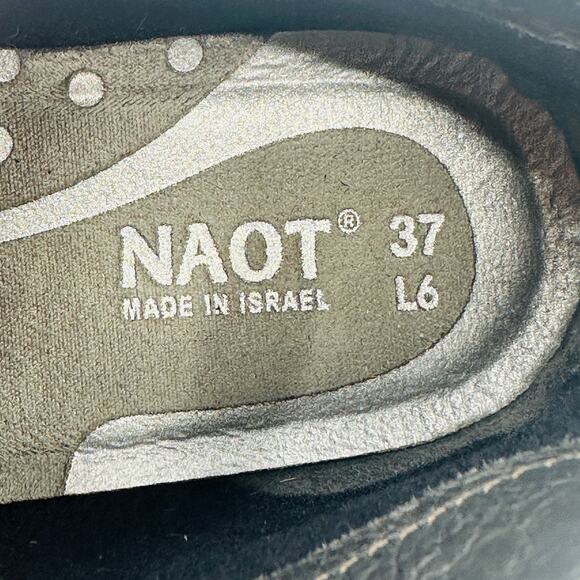 Naot Women's Helm Soft Black/Speckled Beige Comfort Ankle Booties Size 37/ 6 US - Picture 11 of 11